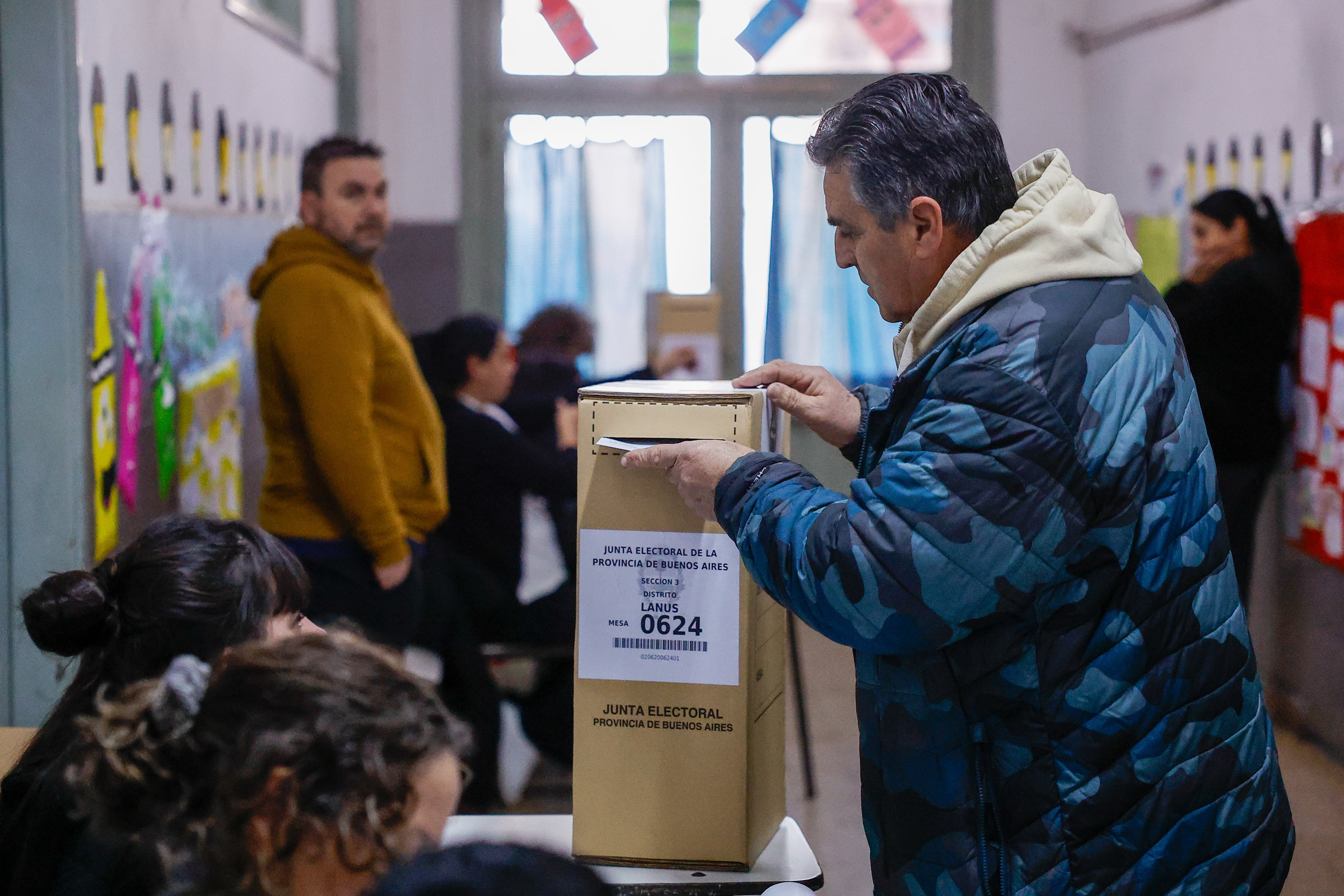 elecciones-2025-en-vivo-randazzo-dijo-que-llama-la-atencion-el-silencio-de-macri-sobre-espert-porque-son-parte-de-la-misma-lista Elecciones 2025, en vivo: Randazzo dijo que “llama la atención el silencio de Macri” sobre Espert porque “son parte de la misma lista”