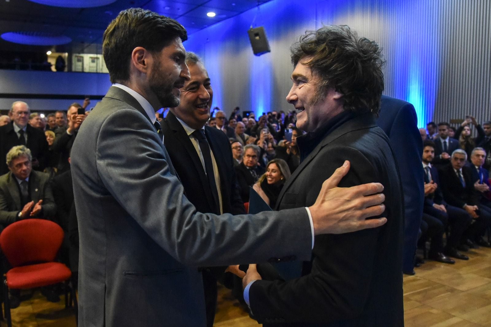 en-medio-de-la-tension-por-el-caso-espert-javier-milei-viaja-a-entre-rios-y-santa-fe-para-apoyar-a-sus-candidatos-2 En medio de la tensión por el caso Espert, Javier Milei viaja a Entre Ríos y Santa Fe para apoyar a sus candidatos