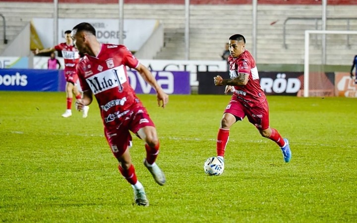 en-un-flojo-partido-moron-empato-con-san-martin-de-tucuman-y-sigue-en-el-reducido-1 En un flojo partido, Morón empató con San Martín de Tucumán y sigue en el Reducido