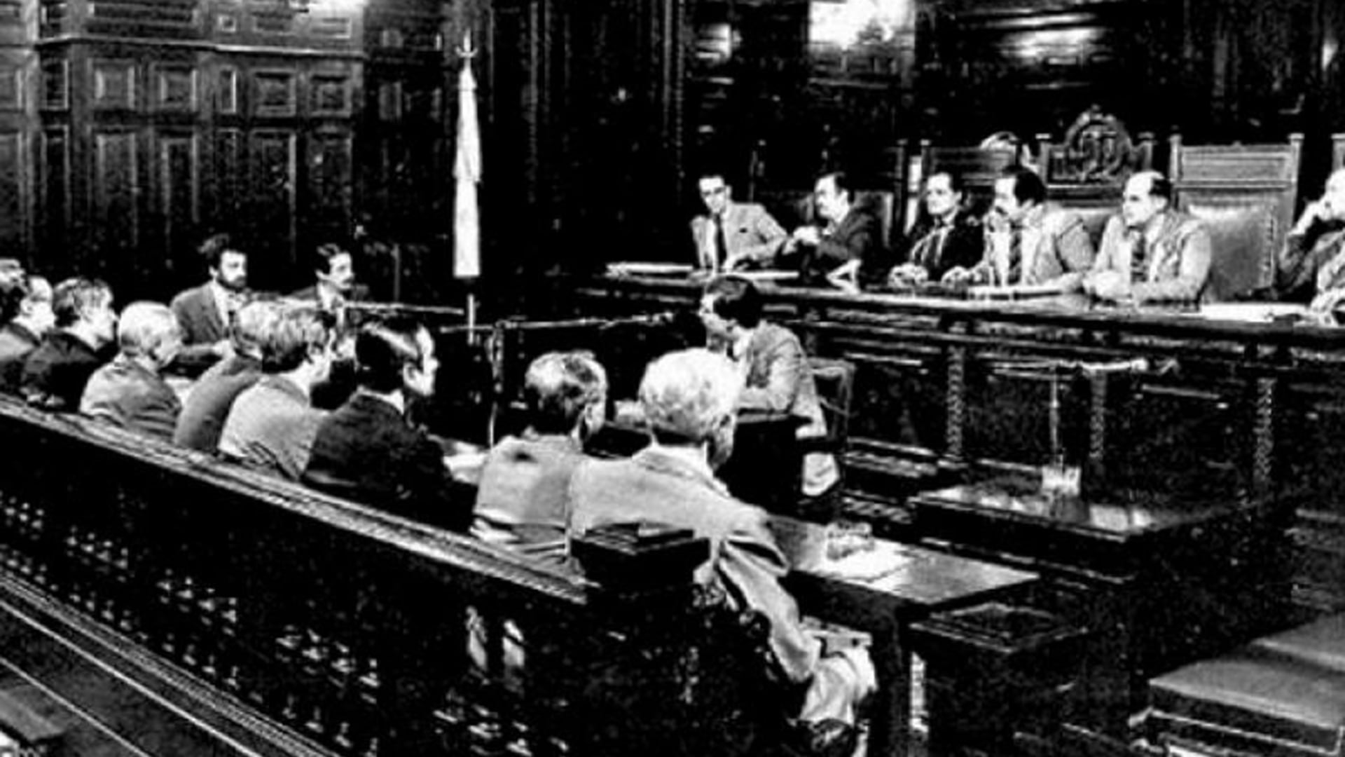 honoris-causa-de-la-uba-para-el-tribunal-del-juicio-a-las-juntas-argentina-empezo-a-recuperar-la-dignidad-con-esa-sentencia-1 Honoris Causa de la UBA para el tribunal del Juicio a las Juntas: “Argentina empezó a recuperar la dignidad con esa sentencia”