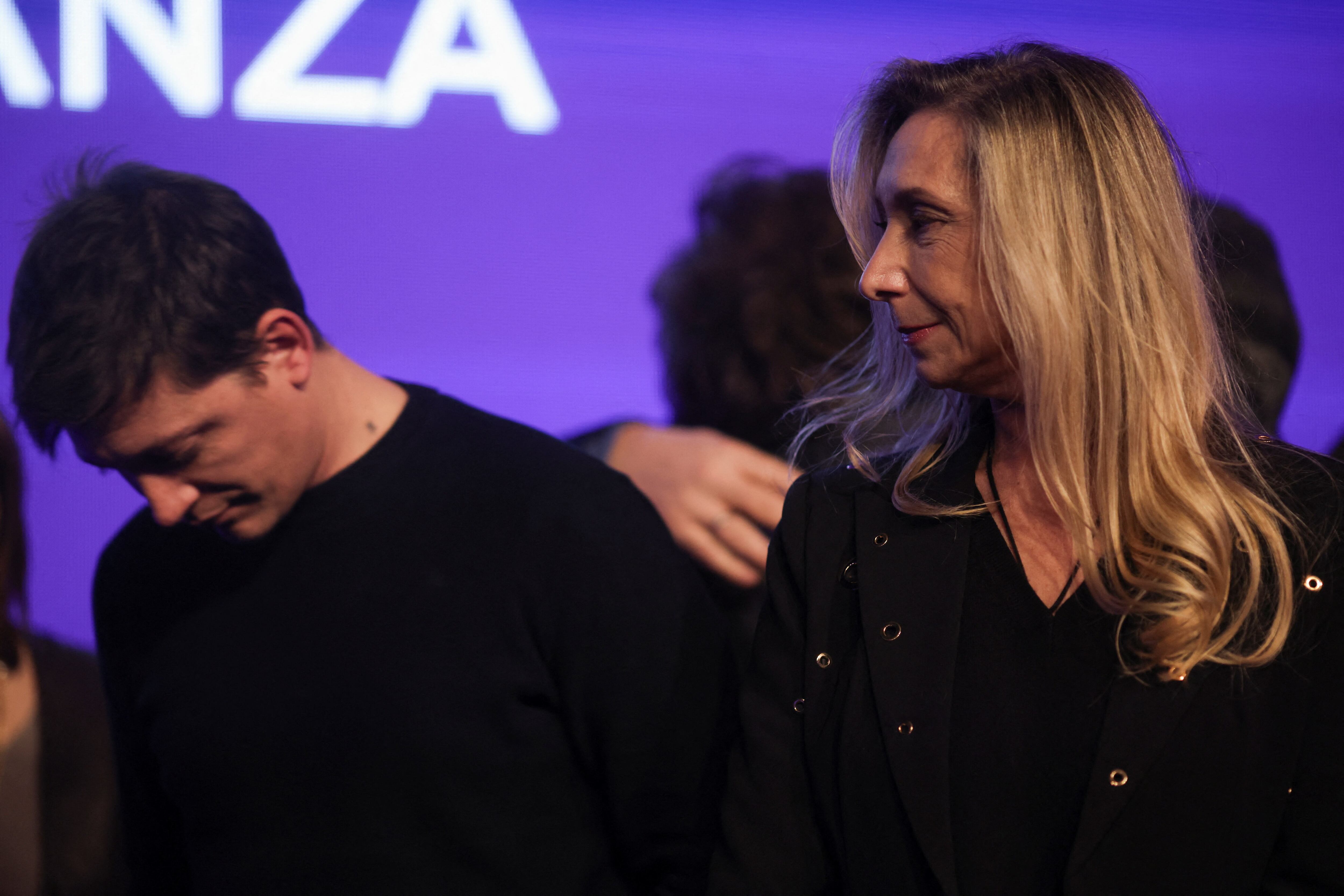 horas-decisivas-en-el-gobierno-espert-confirmo-la-transferencia-milei-lo-respaldo-y-no-se-baja-de-su-candidatura-2 Horas decisivas en el Gobierno: Espert confirmó la transferencia, Milei lo respaldó y no se baja de su candidatura