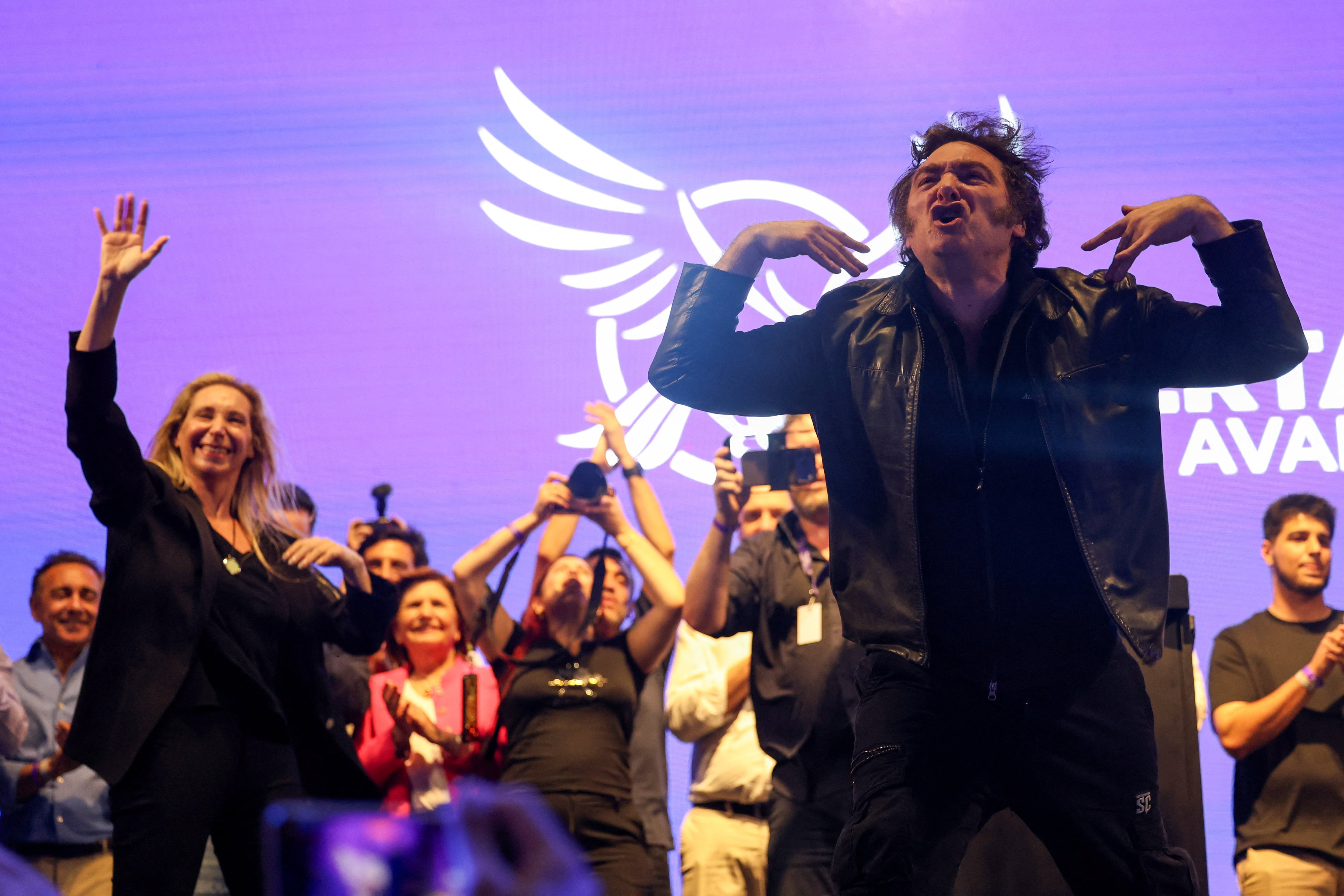 javier-milei-cerro-la-campana-en-rosario-a-partir-del-domingo-va-a-cambiar-en-serio-la-argentina-1 Javier Milei cerró la campaña en Rosario: “A partir del domingo va a cambiar en serio la Argentina”