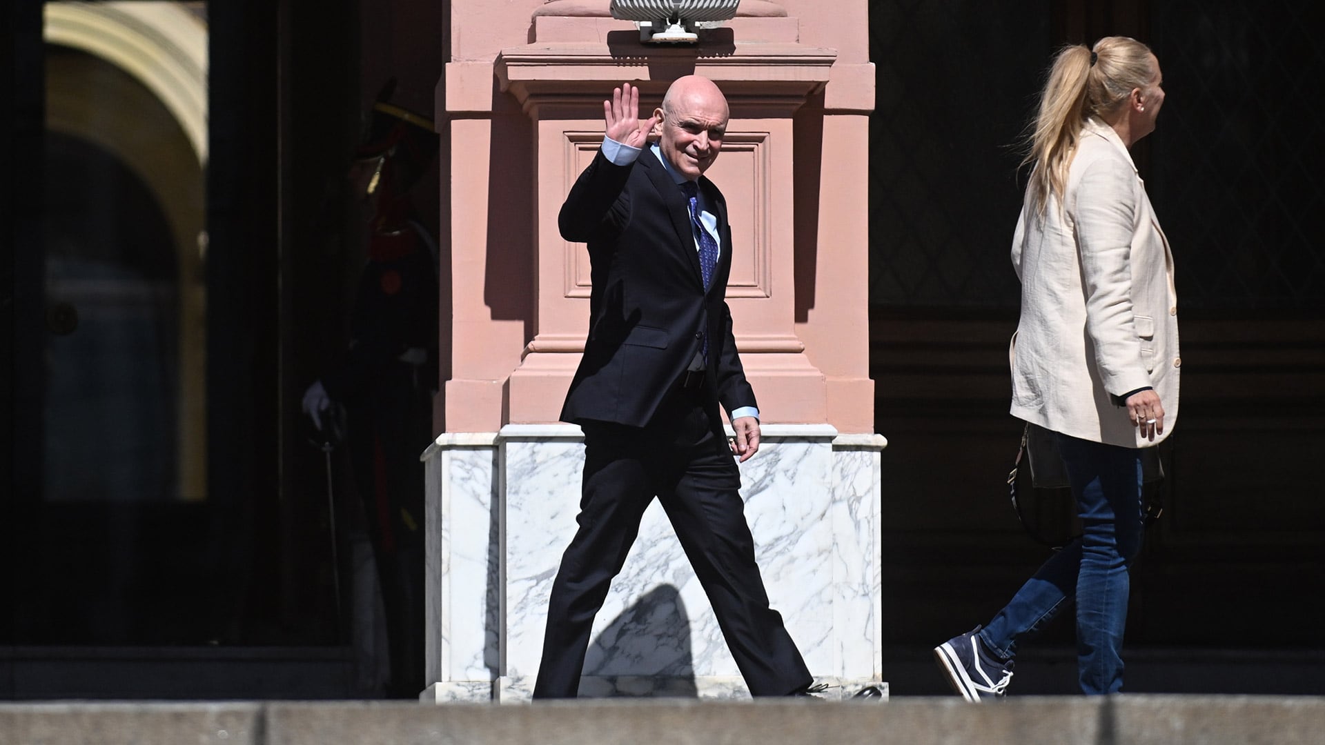 la-libertad-avanza-presento-el-pedido-para-reemplazar-a-espert-por-santilli-y-reimprimir-las-boletas-4 La Libertad Avanza presentó el pedido para reemplazar a Espert por Santilli y reimprimir las boletas