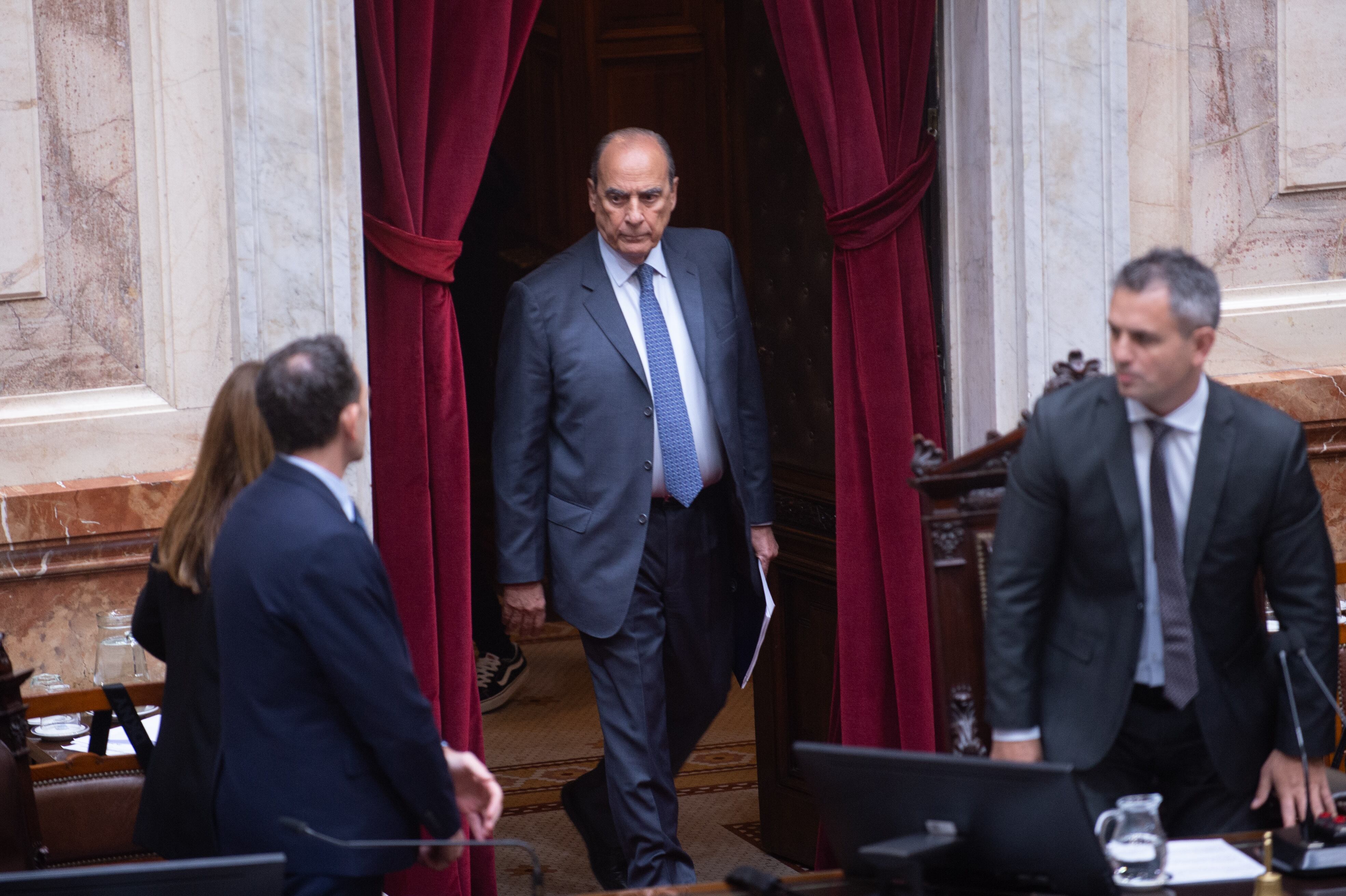la-oposicion-aprobo-las-interpelaciones-de-luis-caputo-guillermo-francos-karina-milei-y-mario-lugones-2 La oposición aprobó las interpelaciones de Luis Caputo, Guillermo Francos, Karina Milei y Mario Lugones