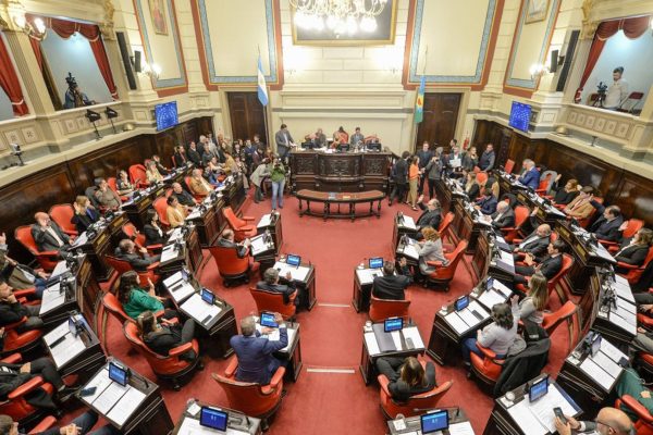 La Provincia de Buenos Aires prohibió el corte de servicios públicos por deudas en hospitales, escuelas y clubes