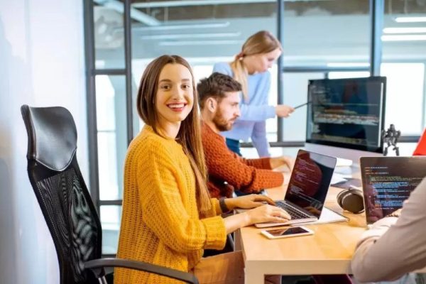 Las nuevas generaciones cambian las reglas: bienestar, propósito y flexibilidad en el trabajo