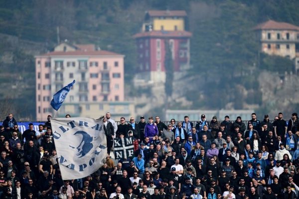 Mano dura: deportaron a 180 barras del Napoli tras los disturbios en Países Bajos