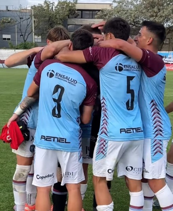 midland-y-un-humilde-empate-en-un-duelo-clave-por-la-cima-de-la-primera-b-1 Midland y un humilde empate en un duelo clave por la cima de la Primera B