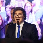 Milei ante un escenario ideal y una prueba central que supera el discurso