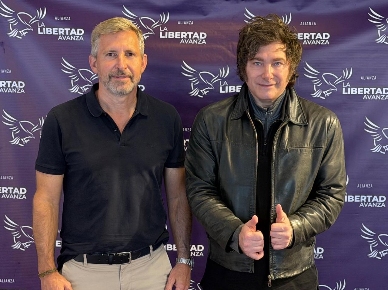 milei-llevo-su-campana-a-entre-rios-reunion-con-su-aliado-frigerio-y-una-recorrida-junto-a-una-multitud-2 Milei llevó su campaña a Entre Ríos: reunión con su aliado Frigerio y una recorrida junto a una multitud