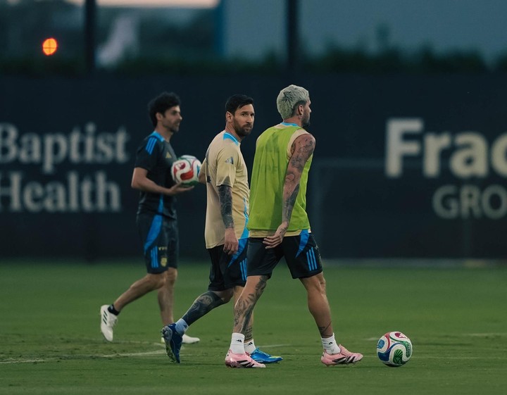 plantel-rico-con-messi-la-seleccion-juega-un-amistoso-que-promete-caras-nuevas-1 Plantel Rico: con Messi, la Selección juega un amistoso que promete caras nuevas