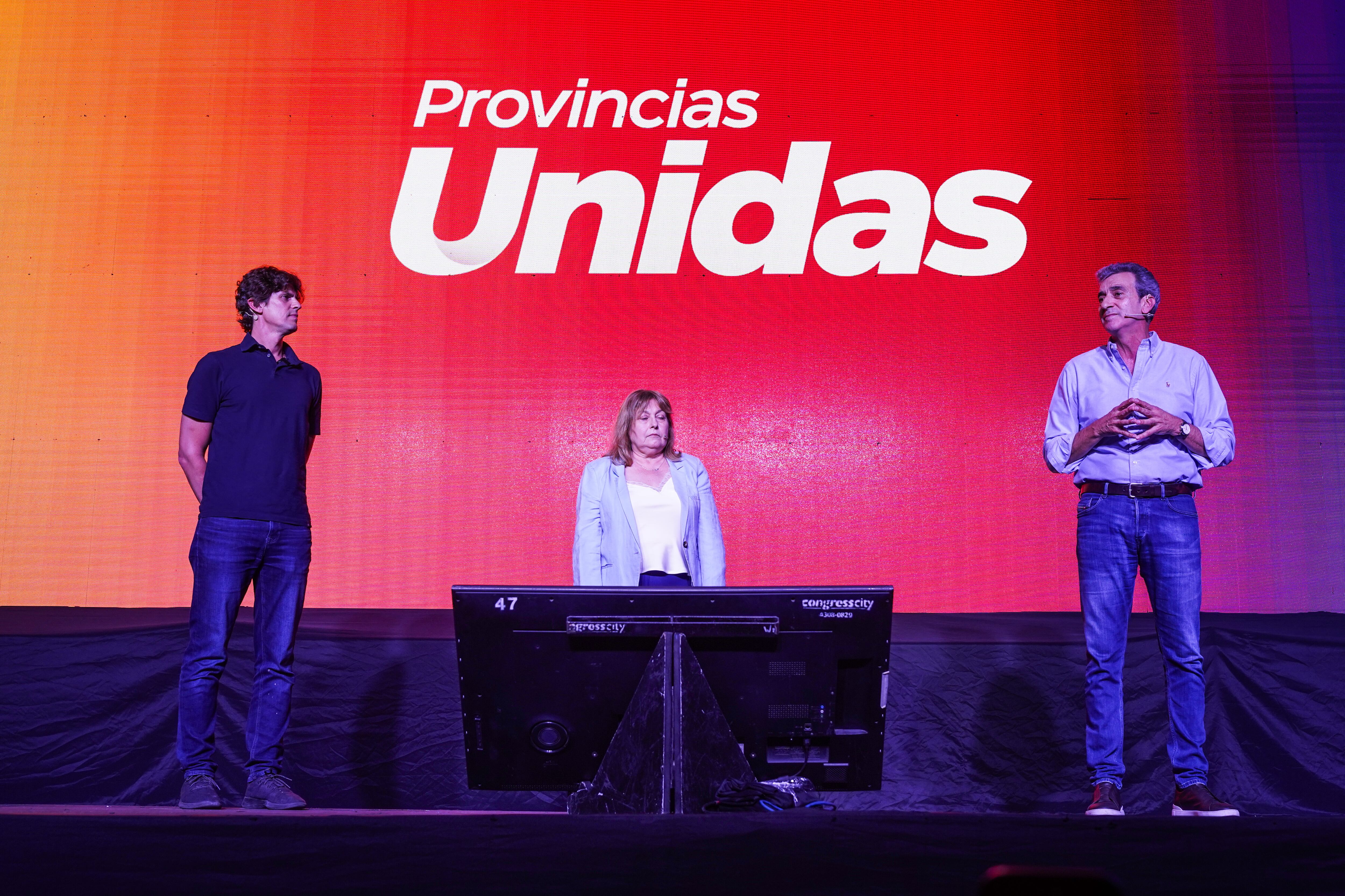 provincias-unidas-cerro-la-campana-en-caba-con-martin-lousteau-las-criticas-a-la-reunion-de-milei-en-eeuu-y-los-guinos-al-2027-3 Provincias Unidas cerró la campaña en CABA con Martín Lousteau: las críticas a la reunión de Milei en EEUU y los guiños al 2027