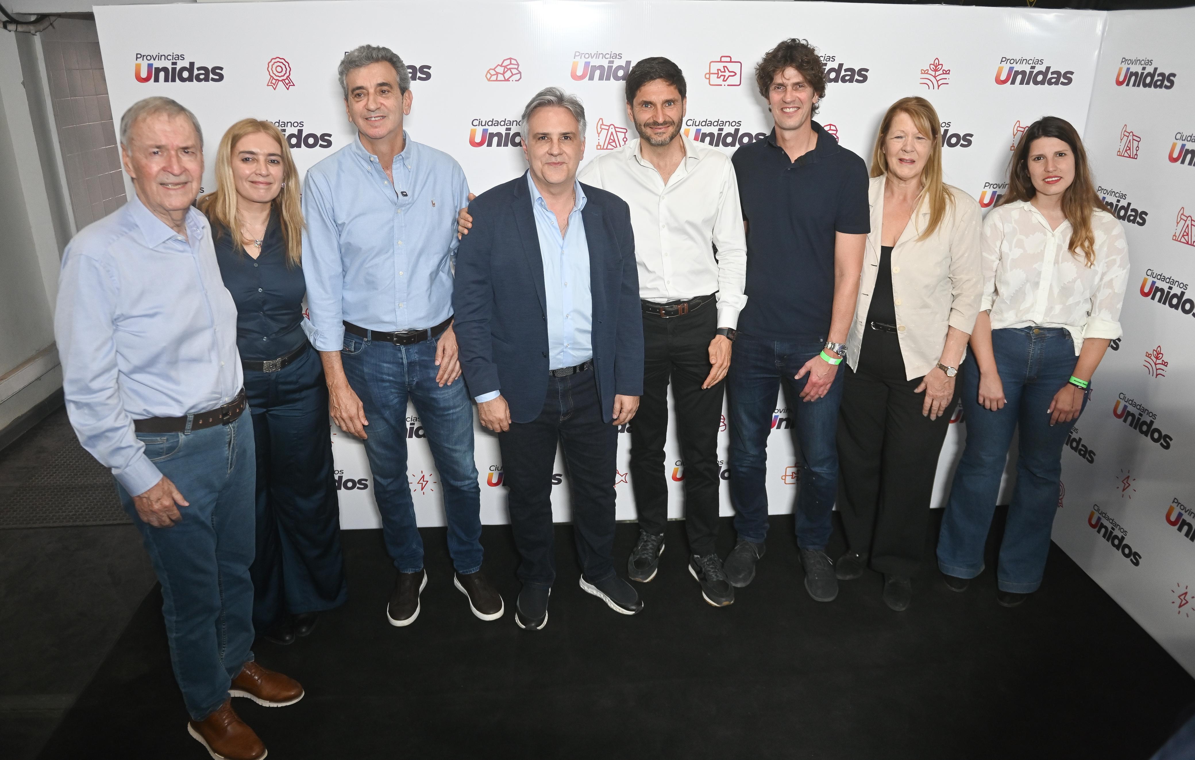 provincias-unidas-cerro-la-campana-en-caba-con-martin-lousteau-las-criticas-a-la-reunion-de-milei-en-eeuu-y-los-guinos-al-2027-4 Provincias Unidas cerró la campaña en CABA con Martín Lousteau: las críticas a la reunión de Milei en EEUU y los guiños al 2027