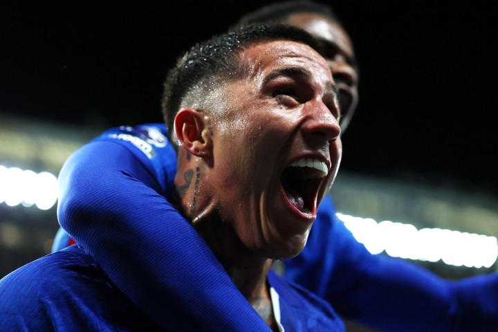 sufre-chelsea-enzo-fernandez-en-duda-para-enfrentar-al-ajax-en-la-champions-1 Sufre Chelsea: Enzo Fernández, en duda para enfrentar al Ajax en la Champions