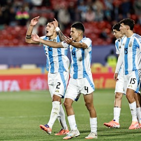 video-de-la-emocion-de-veliz-por-russo-al-tremendo-golazo-de-lanzini-para-velez-4 Video: de la emoción de Véliz por Russo al tremendo golazo de Lanzini para Vélez