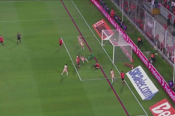 Video: el gol de Ávalos frente a Platense que fue revisado por el VAR