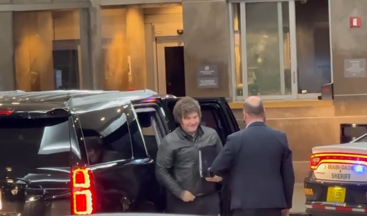 a-que-hora-habla-hoy-javier-milei-en-el-america-business-forum-y-como-verlo-en-vivo-1 A qué hora habla hoy Javier Milei en el America Business Forum y cómo verlo en vivo