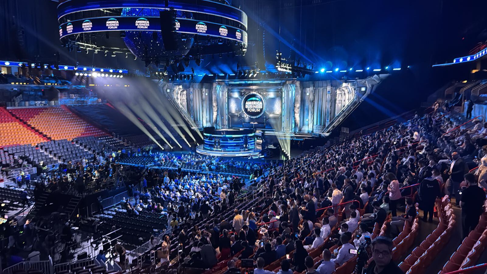 a-que-hora-habla-hoy-javier-milei-en-el-america-business-forum-y-como-verlo-en-vivo-2 A qué hora habla hoy Javier Milei en el America Business Forum y cómo verlo en vivo