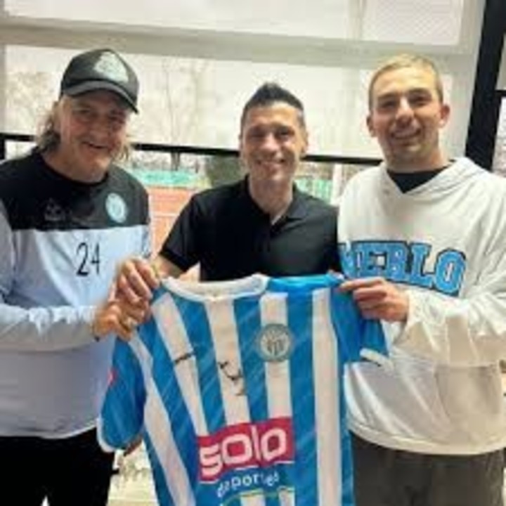 argentino-de-merlo-goleo-a-excursionistas-y-se-clasifico-a-las-semifinales-del-reducido-1 Argentino de Merlo goleó a Excursionistas y se clasificó a las semifinales del Reducido