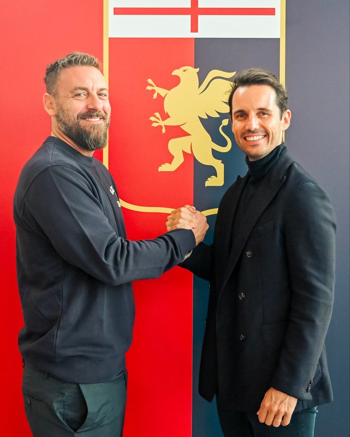con-guino-a-boca-daniele-de-rossi-fue-presentado-como-el-nuevo-dt-del-genoa-2 Con guiño a Boca, Daniele De Rossi fue presentado como el nuevo DT del Genoa