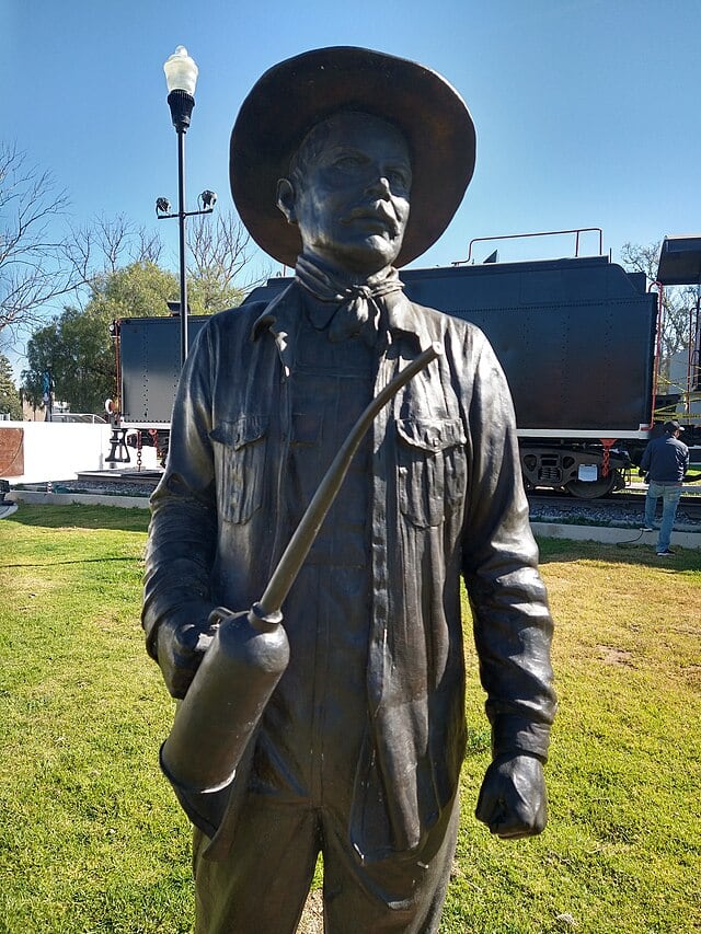 el-heroe-de-nacozari-la-historia-de-un-maquinista-mexicano-recordado-por-sacrificar-su-vida-para-salvar-a-su-pueblo-1 “El Héroe de Nacozari”, la historia de un maquinista mexicano recordado por sacrificar su vida para salvar a su pueblo