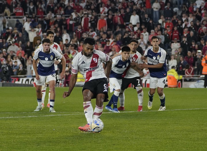 el-river-2026-arrasa-con-madrid-y-se-lleva-a-enzo-perez-2 El River 2026 arrasa con Madrid y se lleva a Enzo Pérez