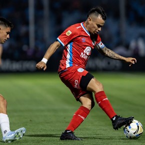 gran-gesto-el-minuto-de-silencio-de-belgrano-por-el-fallecimiento-de-willington-idolo-de-talleres-4 Gran gesto: el minuto de silencio de Belgrano por el fallecimiento de Willington, ídolo de Talleres