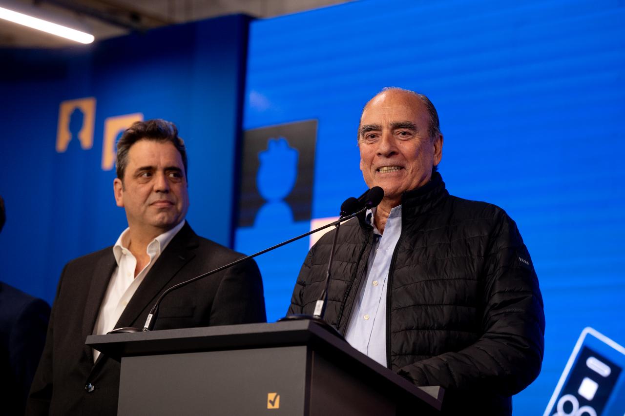 javier-milei-y-mauricio-macri-cenan-en-olivos-en-medio-de-los-cambios-en-el-gabinete-1 Javier Milei y Mauricio Macri cenan en Olivos en medio de los cambios en el Gabinete