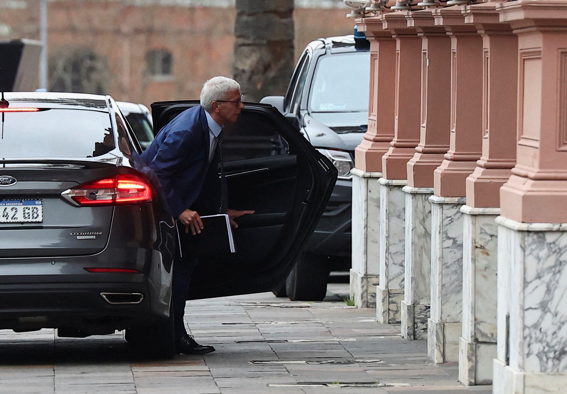 la-fecha-clave-que-podria-redefinir-el-equilibrio-de-poder-en-el-gabinete-y-el-nuevo-funcionario-eyectado-de-la-gestion-2 La fecha clave que podría redefinir el equilibrio de poder en el Gabinete y el nuevo funcionario eyectado de la gestión