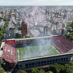 la-fuerte-banca-al-boca-de-ubeda-en-la-plata-de-paredes-y-cavani-a-riquelme-4 La fuerte banca al Boca de Úbeda en La Plata: de Paredes y Cavani a Riquelme