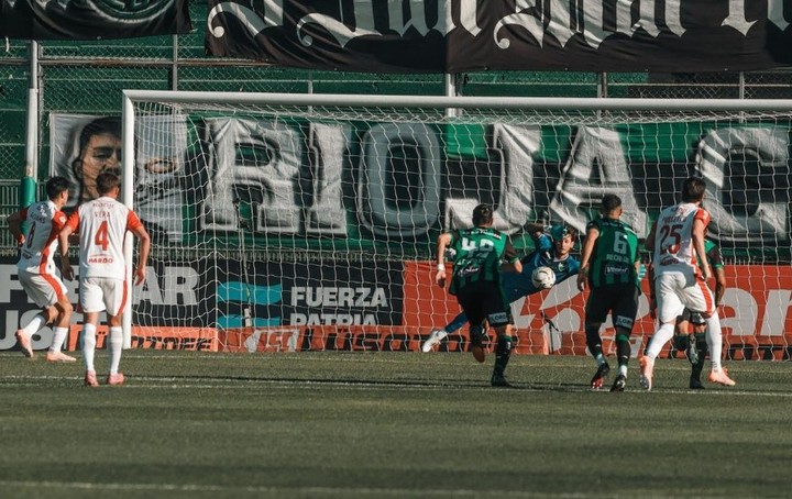 la-insolita-coincidencia-en-una-de-las-tablas-que-confirma-que-uno-de-los-dos-ascendidos-1 La insólita coincidencia en una de las tablas que confirma que uno de los dos ascendidos...