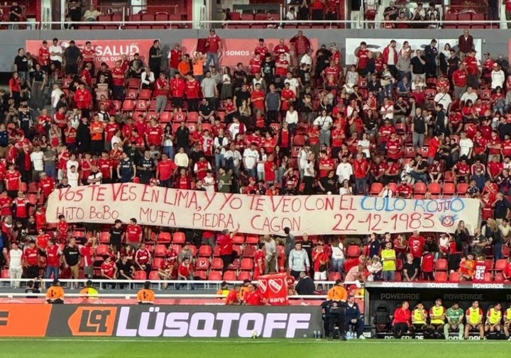 las-cargadas-de-los-hinchas-de-independiente-a-racing-en-la-goleada-a-atletico-tucuman-3 Las cargadas de los hinchas de Independiente a Racing en la goleada a Atlético Tucumán