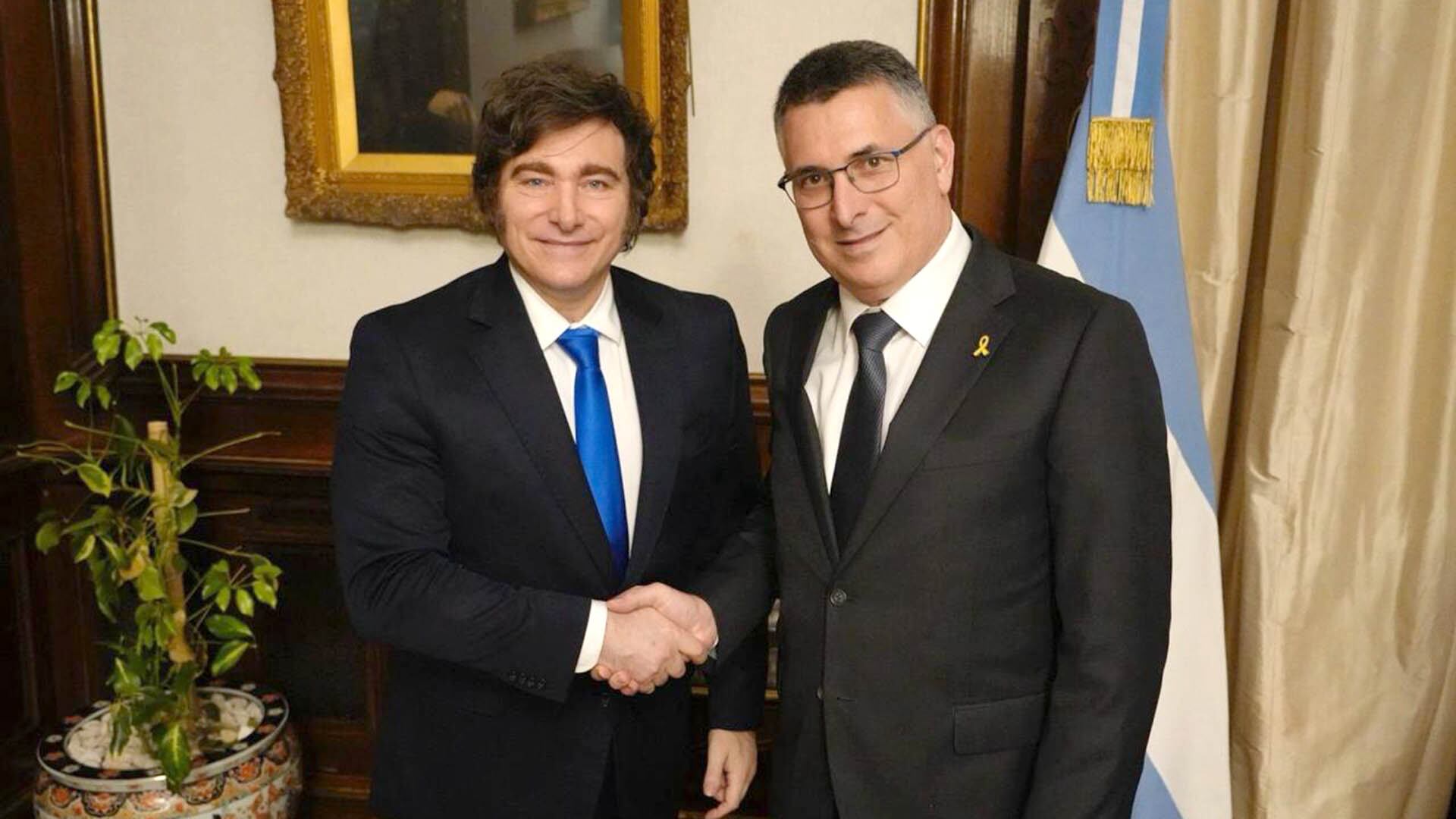 milei-recibio-al-canciller-de-israel-en-casa-rosada-y-crece-la-expectativa-por-el-traslado-de-la-embajada-argentina-a-jerusalen-1 Milei recibió al canciller de Israel en Casa Rosada y crece la expectativa por el traslado de la Embajada Argentina a Jerusalén