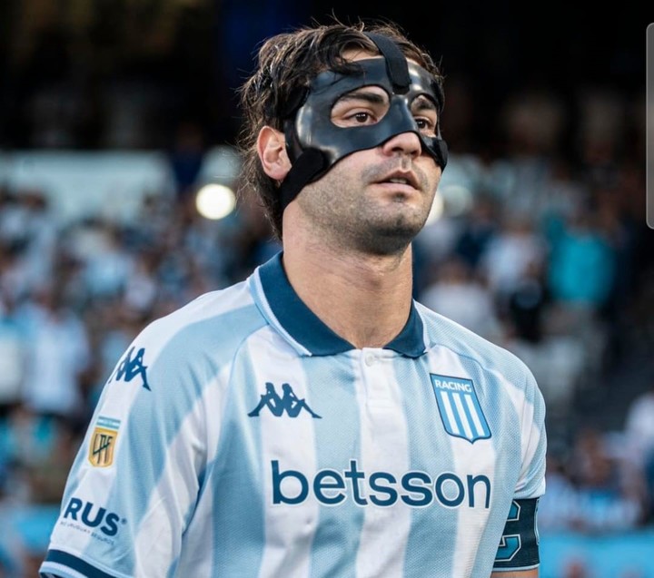 santi-sosa-el-superheroe-de-racing-para-el-que-costas-pidio-que-le-hagan-diez-estatuas-1 Santi Sosa, el Superhéroe de Racing para el que Costas pidió "que le hagan diez estatuas"