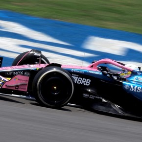 video-lewis-hamilton-se-fue-caliente-y-peor-citado-a-declarar-2 Video: Lewis Hamilton se fue caliente y, peor, citado a declarar