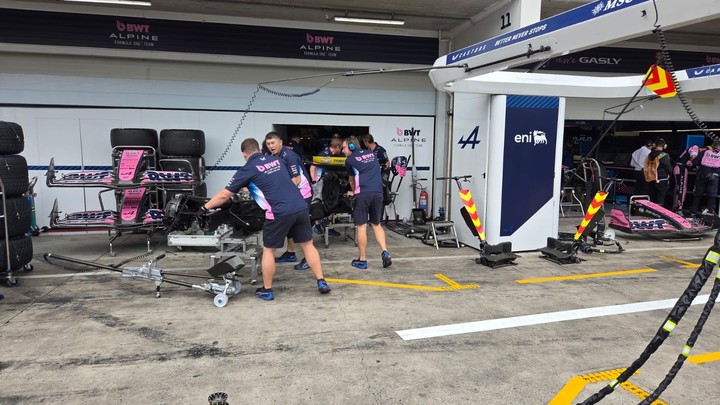 video-ole-el-trabajo-a-contrarreloj-de-alpine-para-arreglar-el-auto-de-franco-colapinto-1 Video Olé: el trabajo a contrarreloj de Alpine para arreglar el auto de Franco Colapinto