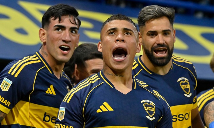 el-deseo-de-fin-de-ano-de-ayrton-costa-junto-a-su-nueva-pareja-1 El deseo de fin de año de Ayrton Costa junto a su nueva pareja