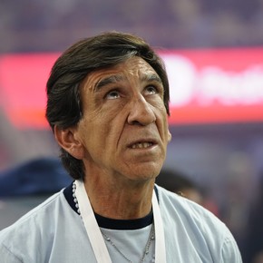 el-tremendo-ano-de-veron-golpe-durisimo-roces-con-afa-y-campeon-en-la-popular-5 El tremendo año de Verón: golpe durísimo, roces con AFA y campeón en la popular