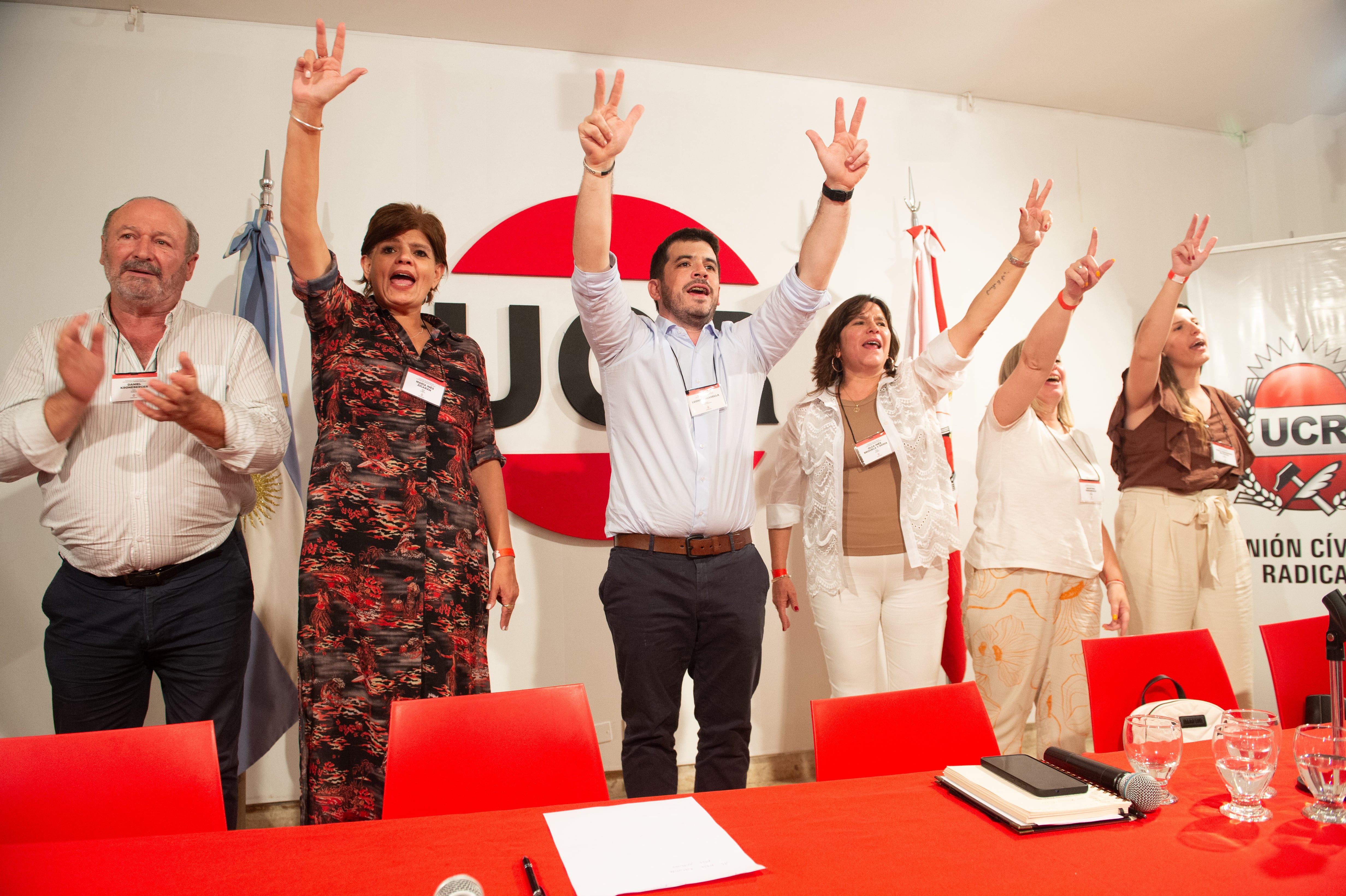 hacia-donde-va-la-ucr-los-reproches-internos-y-dudas-que-dejo-la-asuncion-del-nuevo-presidente ¿Hacia dónde va la UCR? Los reproches internos y dudas que dejó la asunción del nuevo presidente