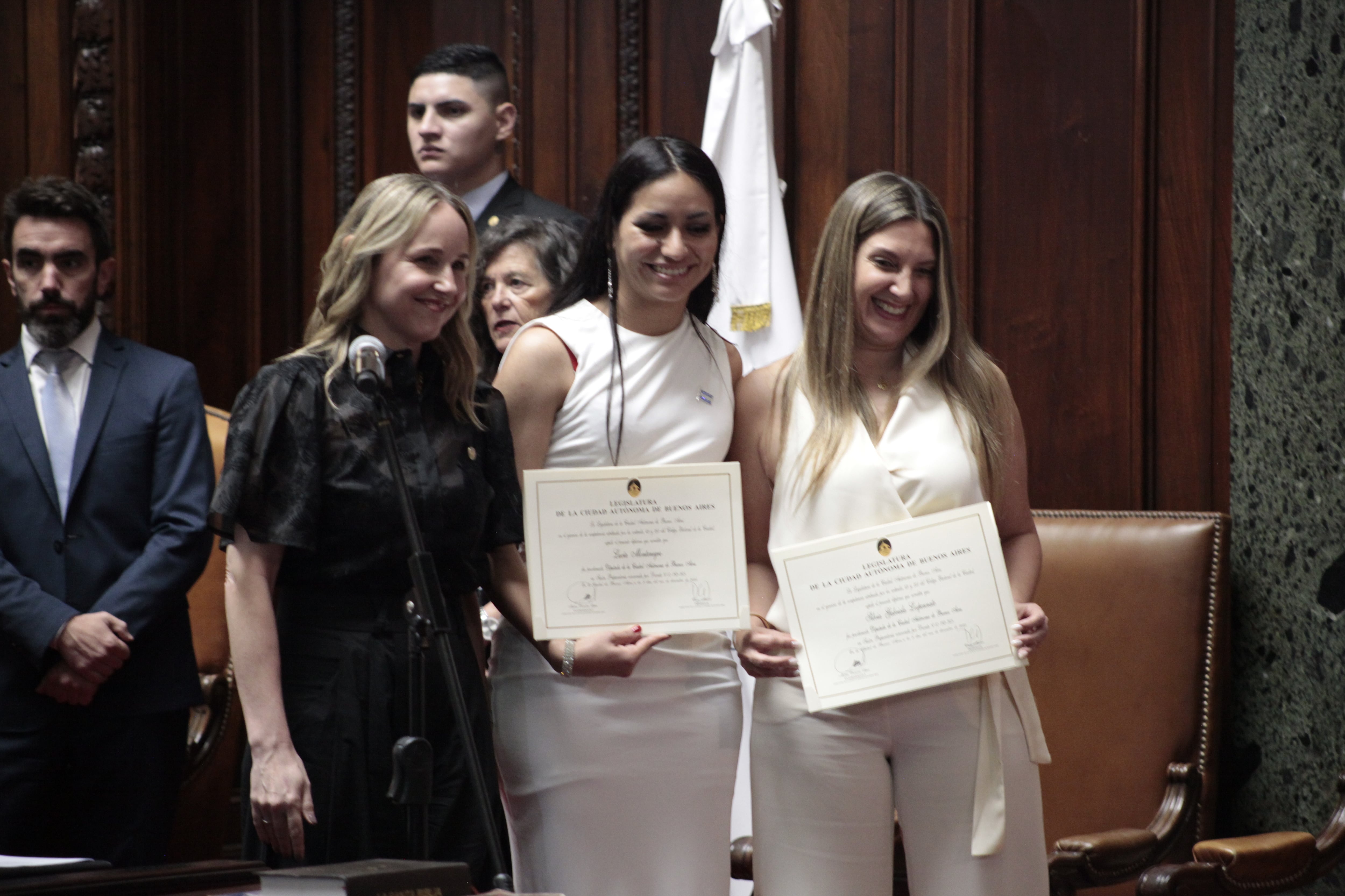 juraron-santoro-rossen-rodriguez-larreta-lospenatto-y-se-renueva-la-legislatura-portena-1 Juraron Santoro, Rossen, Rodríguez Larreta, Lospenatto y se renueva la Legislatura porteña