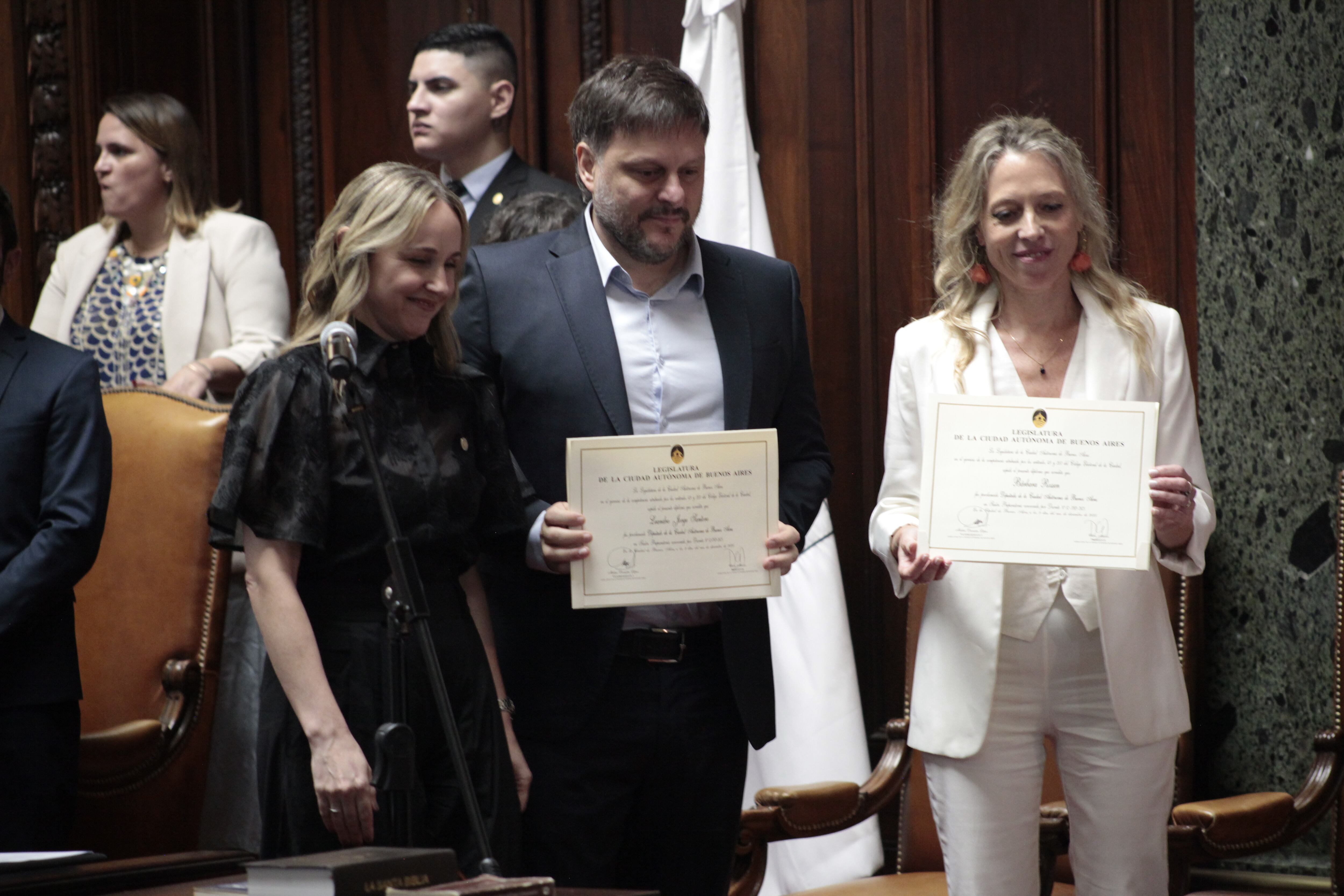 juraron-santoro-rossen-rodriguez-larreta-lospenatto-y-se-renueva-la-legislatura-portena Juraron Santoro, Rossen, Rodríguez Larreta, Lospenatto y se renueva la Legislatura porteña