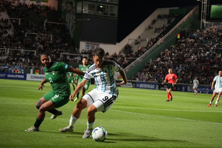 la-seleccion-femenina-le-metio-ocho-goles-a-bolivia-1 La Selección femenina le metió ocho goles a Bolivia