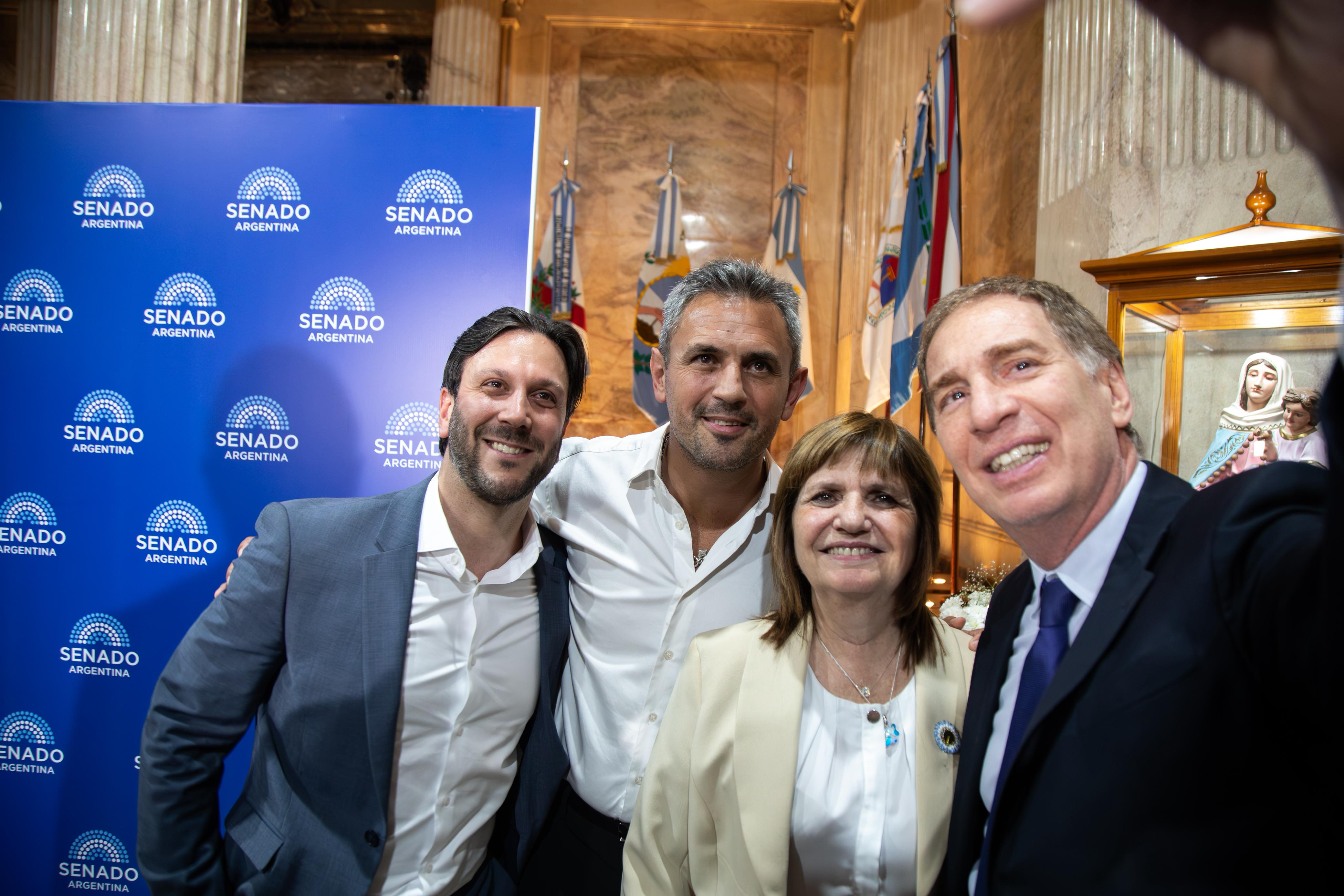 milei-arranca-la-campana-permanente-con-el-holgado-triunfo-del-presupuesto-como-punto-de-apoyo-1 Milei arranca la campaña permanente con el holgado triunfo del Presupuesto como punto de apoyo