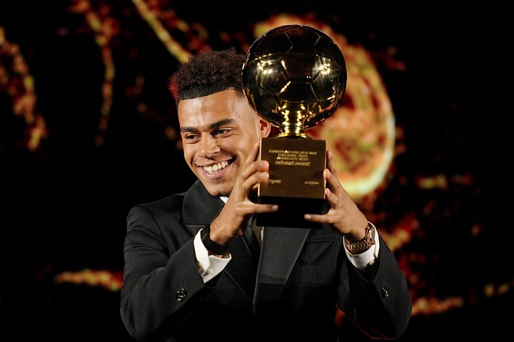 pese-a-la-nominacion-de-franco-mastantuono-desire-doue-gano-el-golden-boy-2025-1 Pese a la nominación de Franco Mastantuono, Desiré Doué ganó el Golden Boy 2025