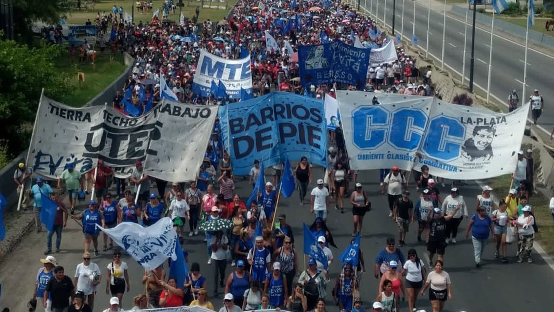rechazo-a-la-reforma-laboral-los-movimientos-sociales-y-las-cta-se-sumaran-a-la-movilizacion-de-manana-junto-a-la-cgt-a-plaza-de-mayo-3 Rechazo a la reforma laboral: los movimientos sociales y las CTA se sumarán a la movilización de mañana junto a la CGT a Plaza de Mayo