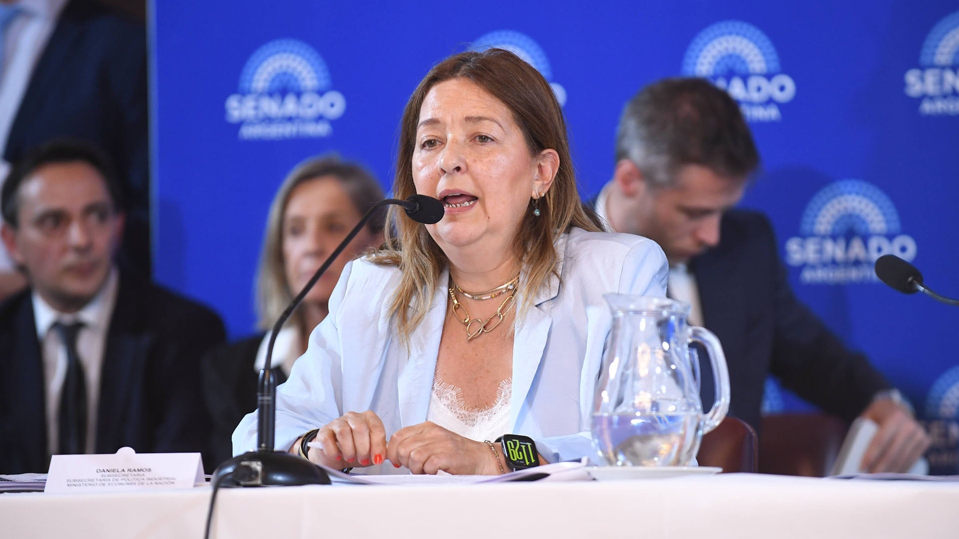 reforma-laboral-cordero-ratifico-en-el-senado-que-la-ley-va-a-aplicar-para-los-nuevos-trabajos-2 Reforma laboral: Cordero ratificó en el Senado que la ley “va a aplicar para los nuevos trabajos”