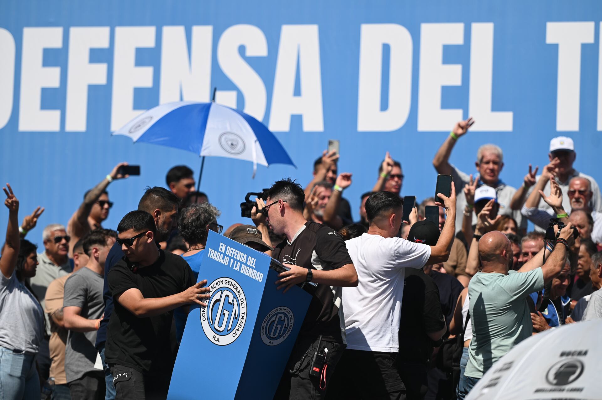 reforma-laboral-tras-la-postergacion-del-debate-en-el-senado-la-cgt-presionara-por-nuevos-cambios-en-el-proyecto-5 Reforma laboral: tras la postergación del debate en el Senado, la CGT presionará por nuevos cambios en el proyecto