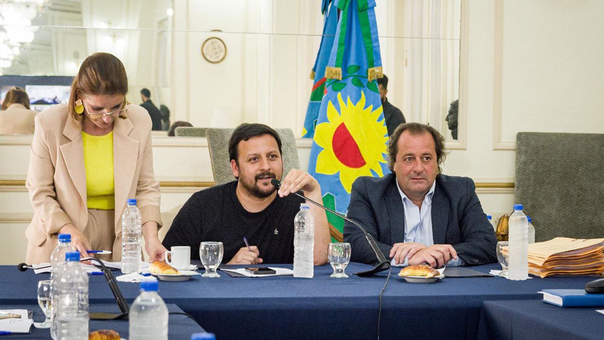 tras-los-conflictos-en-quilmes-y-lanus-el-kirchnerismo-culpa-a-magario-por-la-posible-caida-de-leyes-del-ejecutivo-1 Tras los conflictos en Quilmes y Lanús, el kirchnerismo culpa a Magario por la posible caída de leyes del Ejecutivo