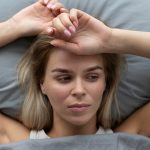 5 hábitos que arruinan tu sueño y cómo eliminarlos según especialistas