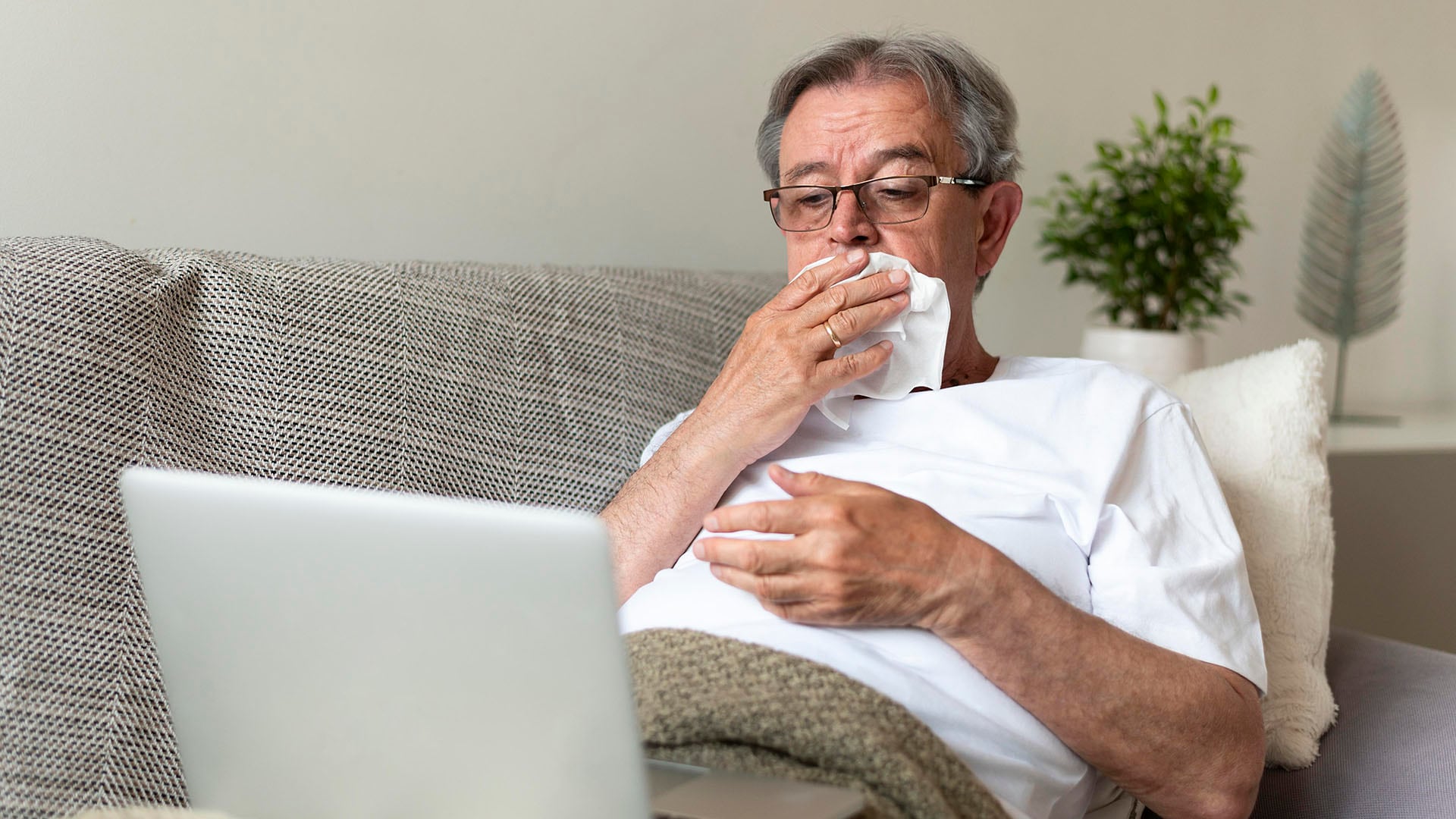 El subclado K de la gripe H3N2 presenta una mayor capacidad de contagio respecto a temporadas anteriores (Freepik)